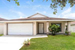featured image of 15421 Florida Breeze Loop