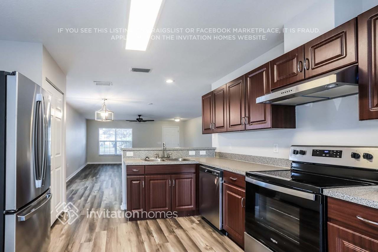 15421 Florida Breeze Loop - Photo 4 of 15