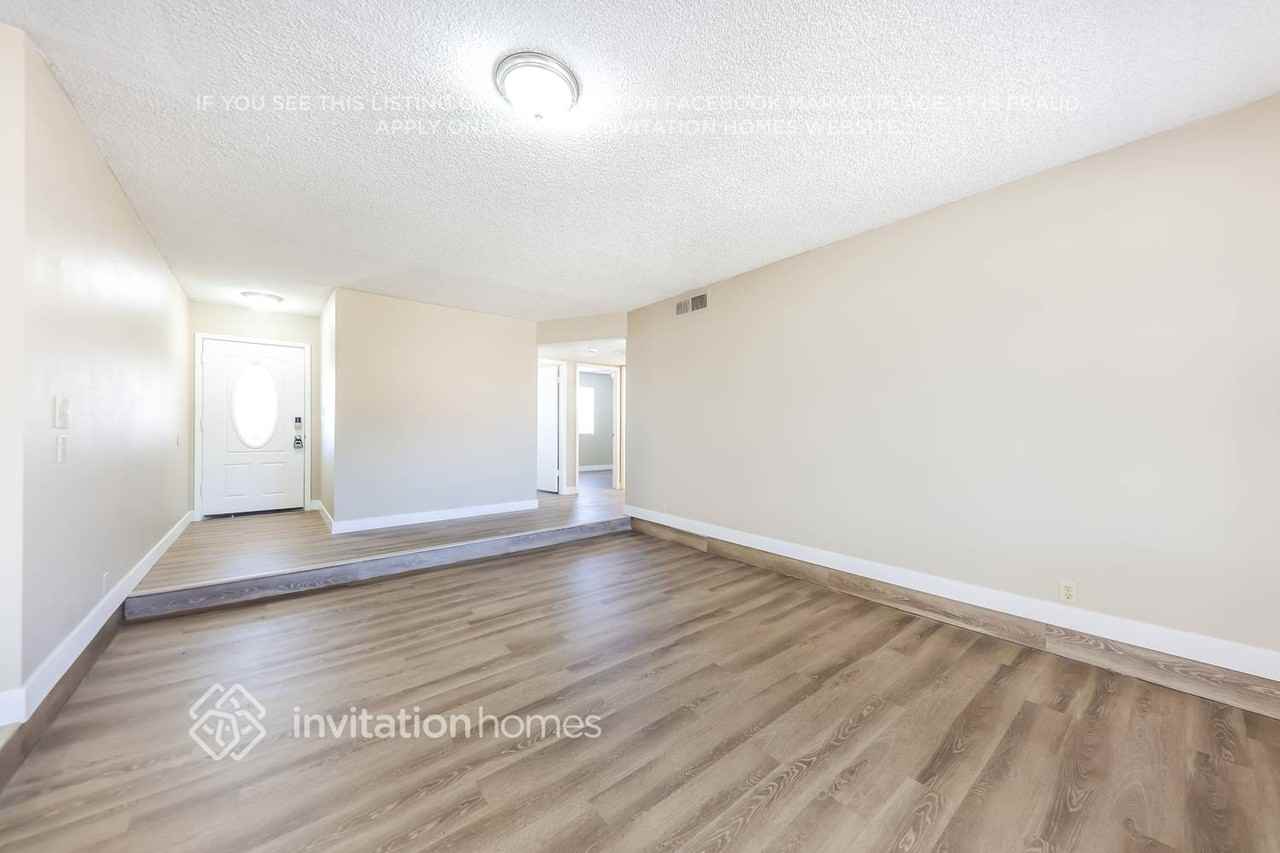 6110 W Tierra Buena Ln - Photo 4 of 17