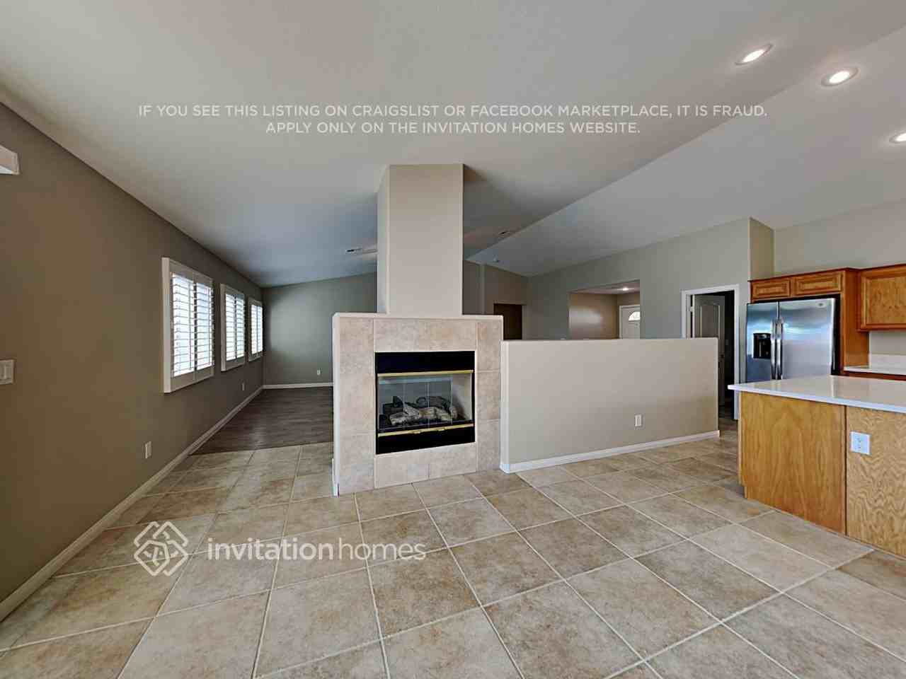 1072 Sapphire Sky Ct - Photo 5 of 18