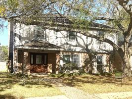 featured image of 105 Saint Andrews Dr