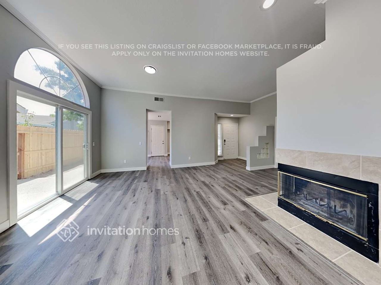4345 Country Run Way - Photo 3 of 18