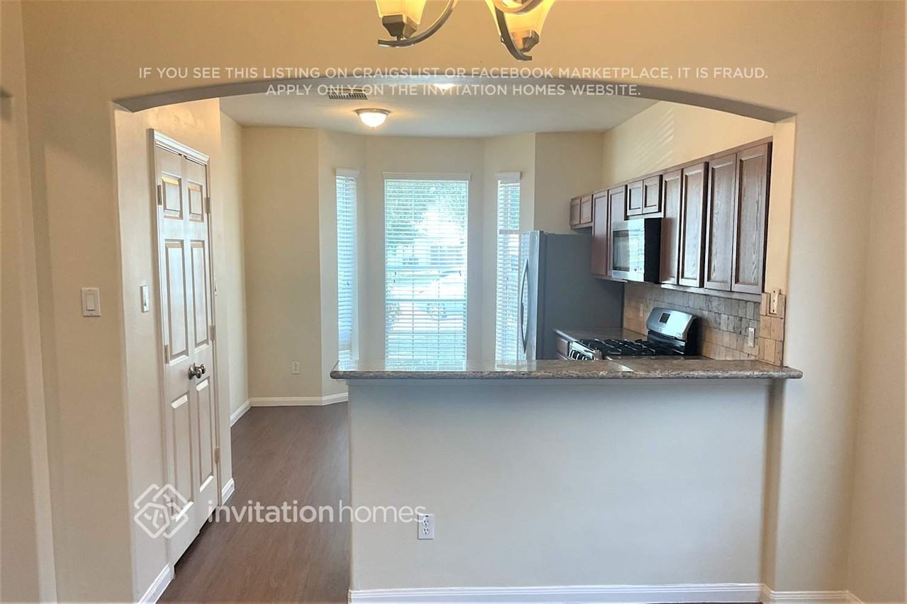 2610 Teal Run Place Dr - Photo 3 of 16