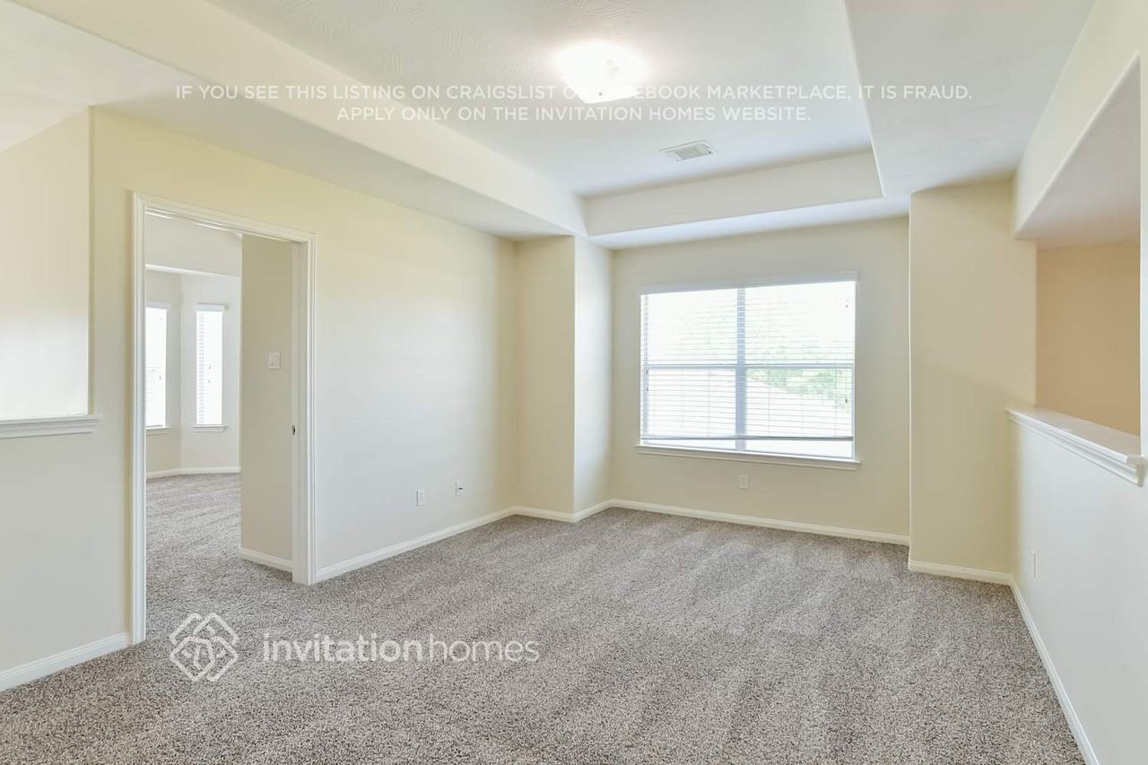 2610 Teal Run Place Dr - Photo 4 of 16