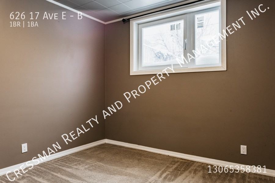 626 17 Ave E - Photo 5 of 7