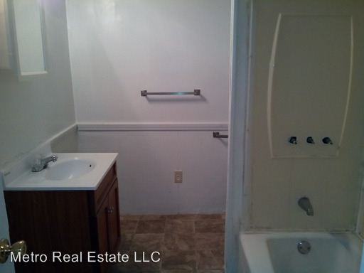 5010 S Anthony Blvd - Photo 3 of 8