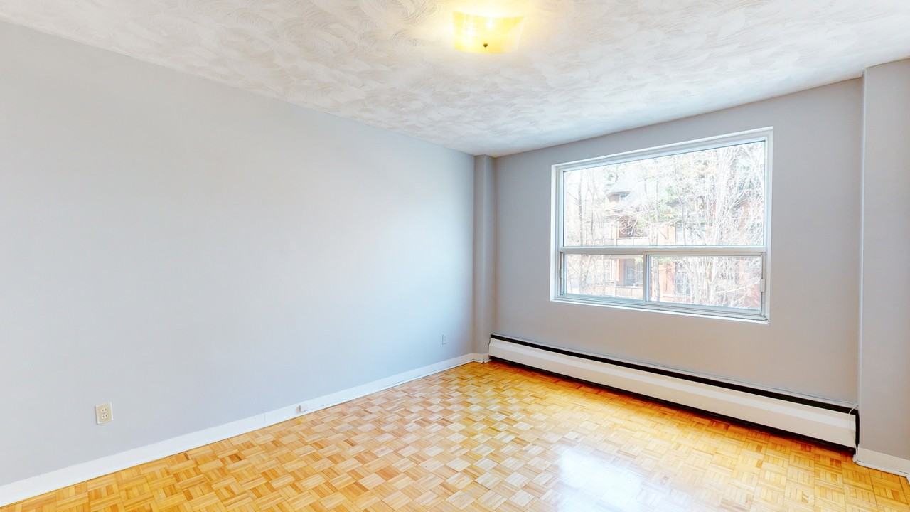 Sadler's Court Apartments - Photo 6 of 41