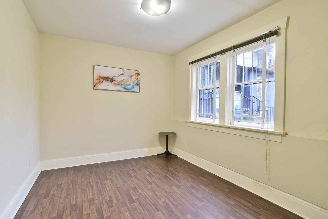 935 Jervis Street - Photo 10