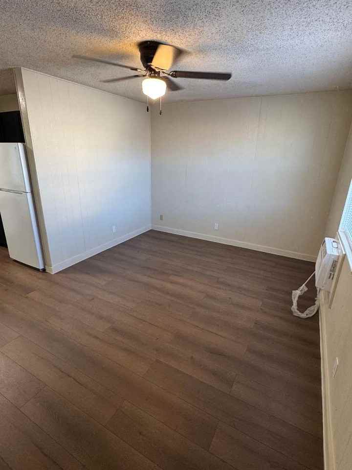 Sunset Apartments - Photo 2 of 7