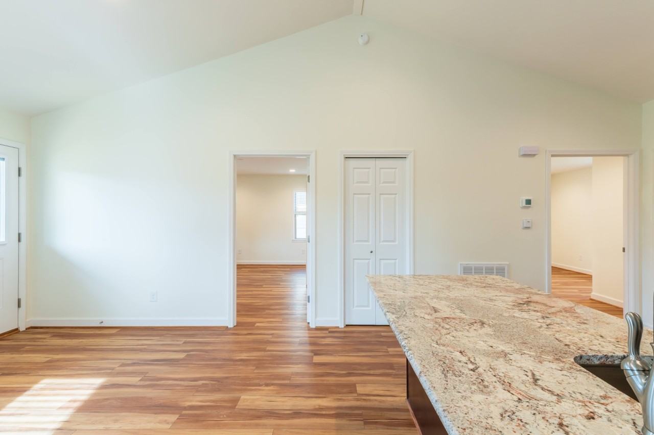 149 Ava Way - Photo 5 of 20