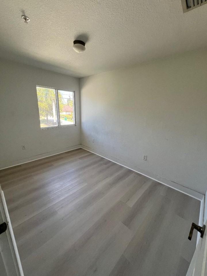 Palm Bay Gardens - Photo 6 of 16