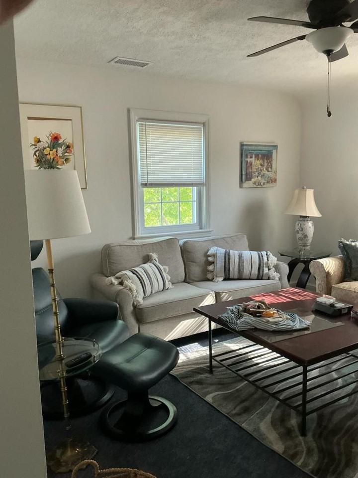 5561 Ashbourne Rd - Photo 2 of 20
