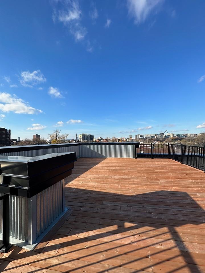 144 Renfrew Ave - Photo 3 of 8