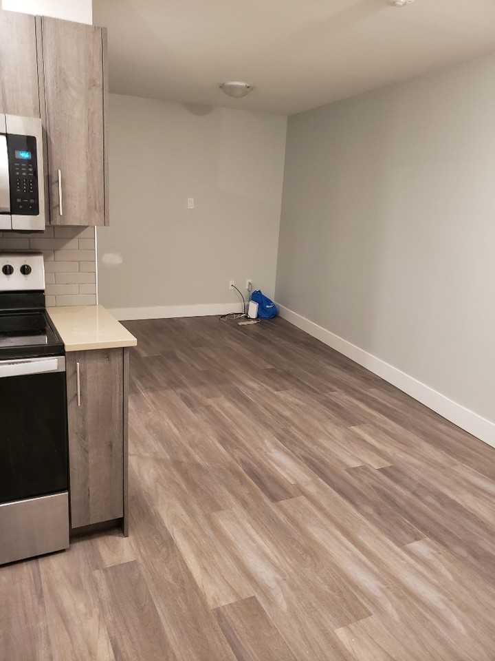 144 Renfrew Ave - Photo 6 of 8