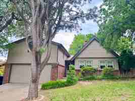 featured image of 3812 Ne 142nd Cir #1