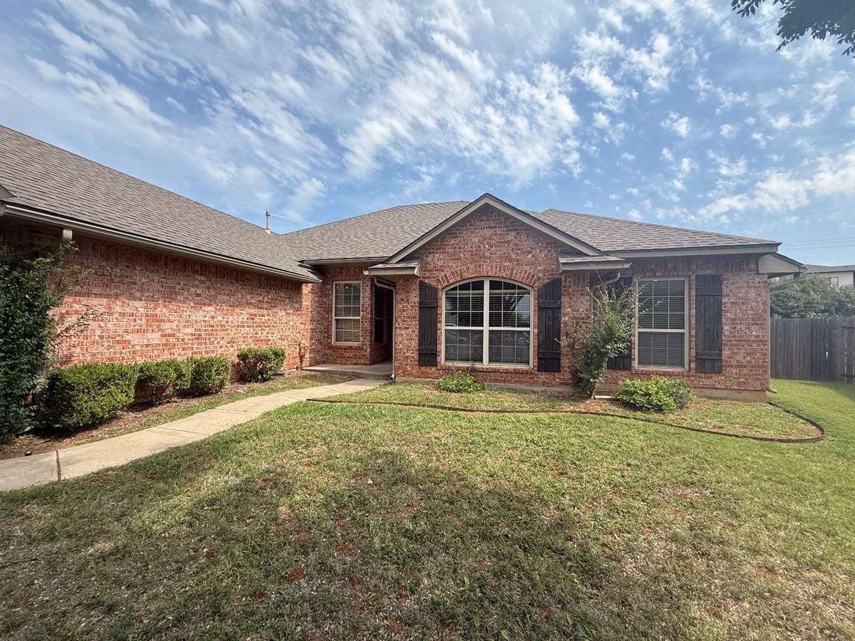 19132 Cottonwood Ct #1 - Photo 2 of 46
