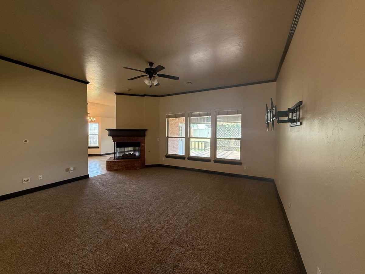 19132 Cottonwood Ct #1 - Photo 5 of 46