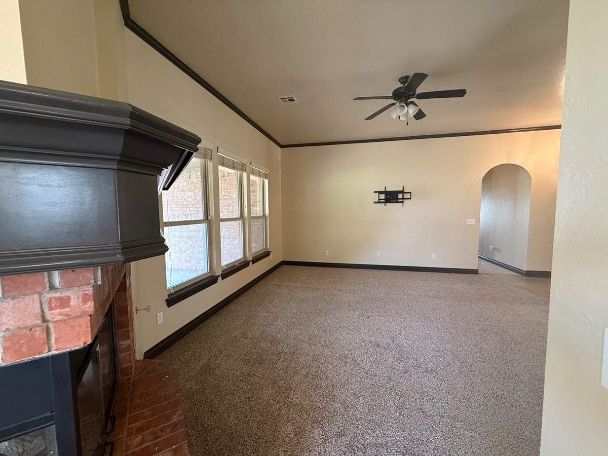 19132 Cottonwood Ct #1 - Photo 7 of 46