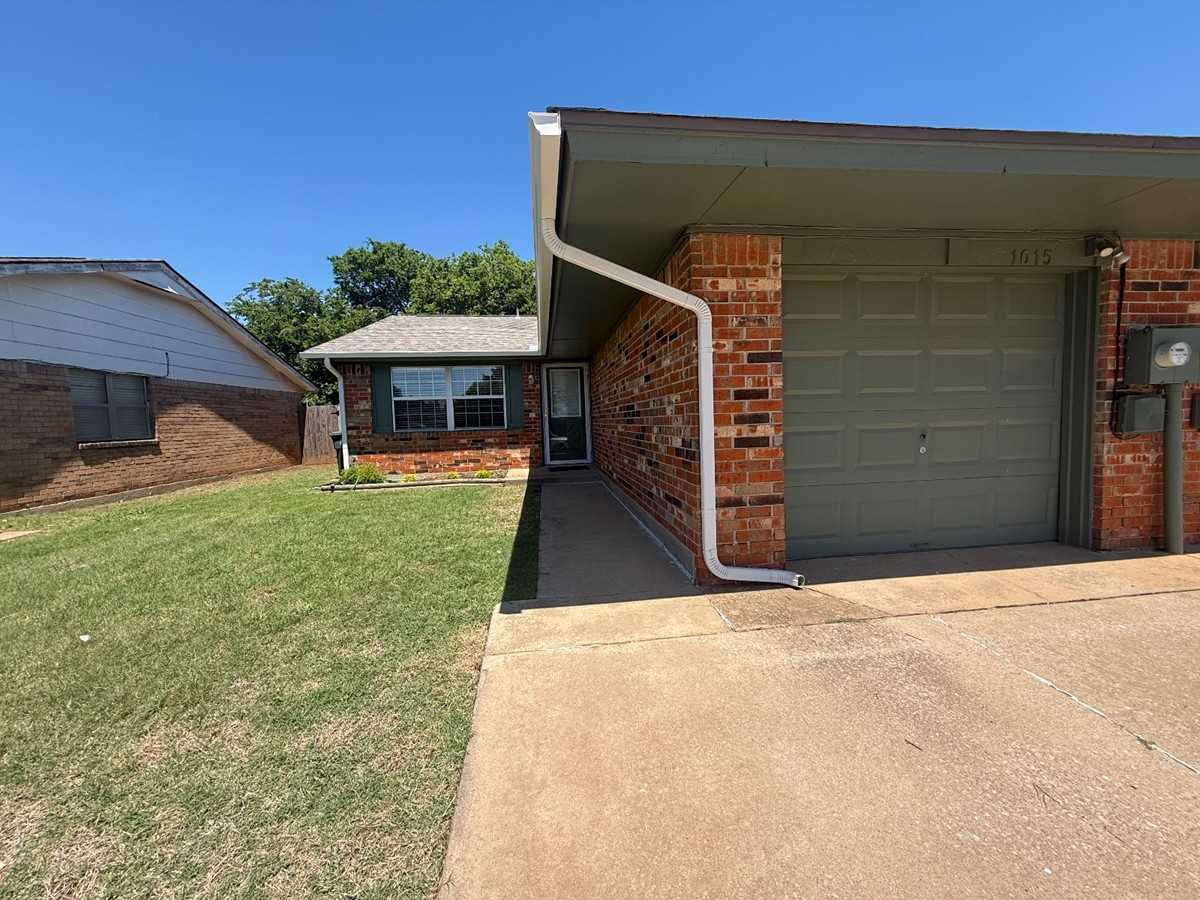 1015 Swan Lake Ct #1 - Photo 2 of 37