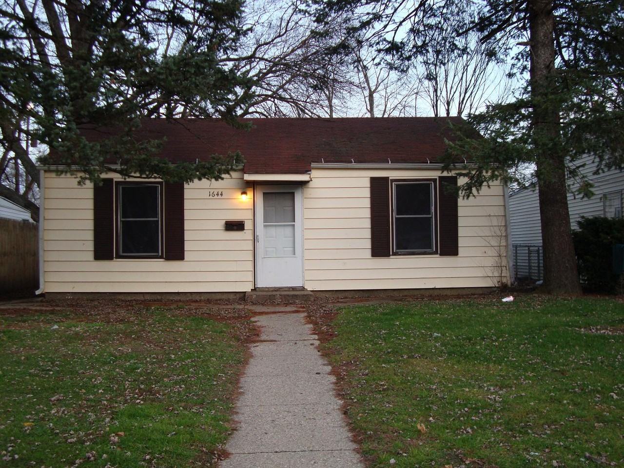 1644 N Adams St #1 - Photo 2 of 2