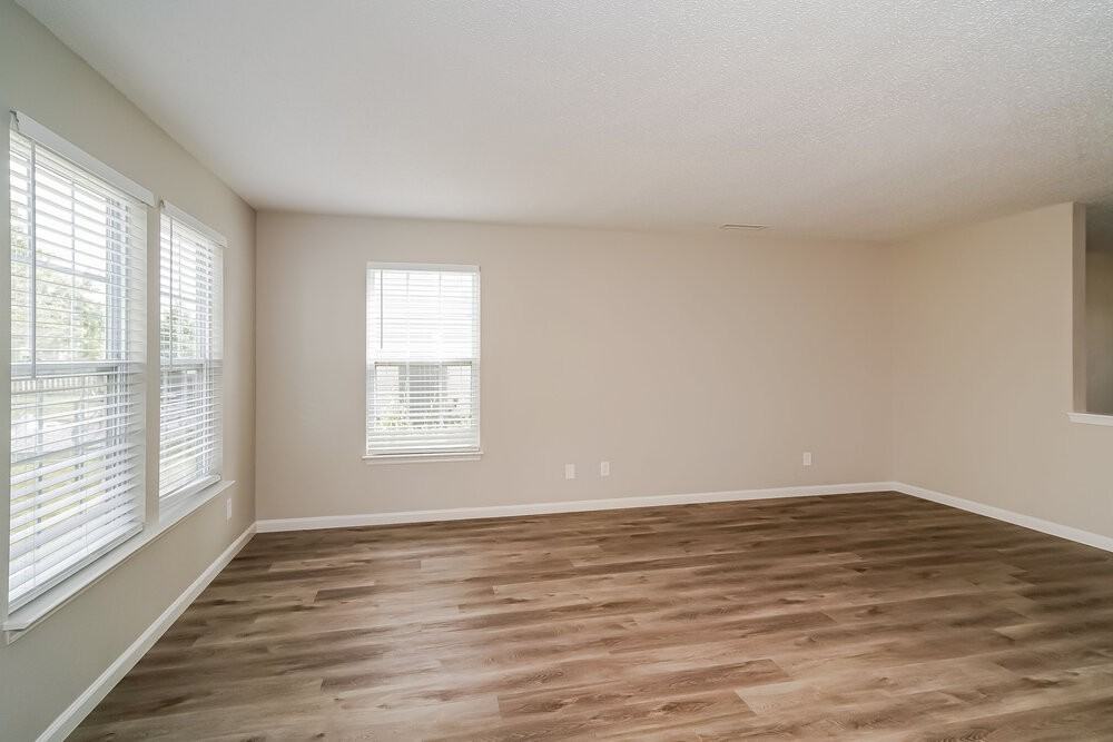 5609 Woodland Trace Blvd - Photo 6 of 17