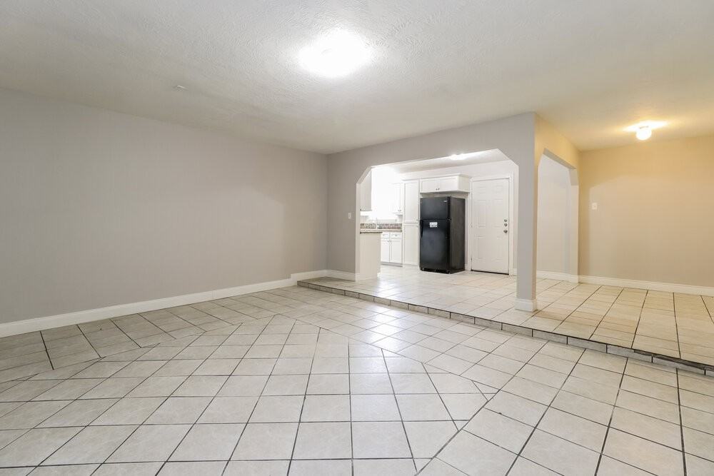 3035 Cinnamon Glen Dr - Photo 6 of 17