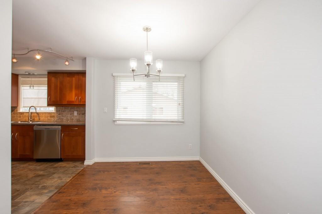 54 Trelawn Pky - Photo 5 of 15