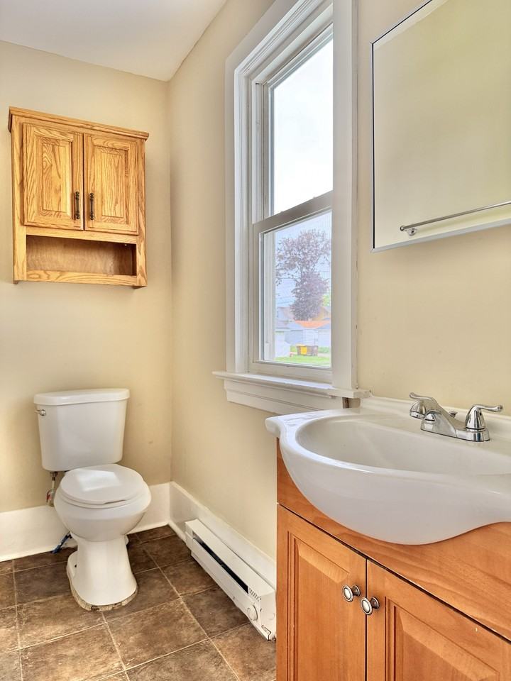 1004 15th St #1 - Photo 6 of 13
