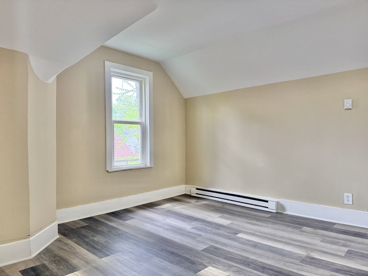 1004 15th St #1 - Photo 7 of 13
