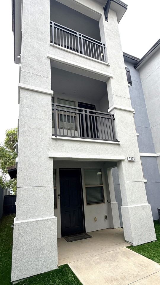 1876 Orizaba Ave #1 - Photo 2 of 29