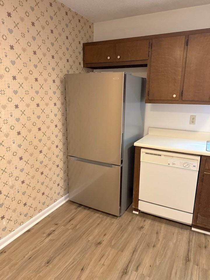 116 Michael Ave Apt D #1 - Photo 3 of 18