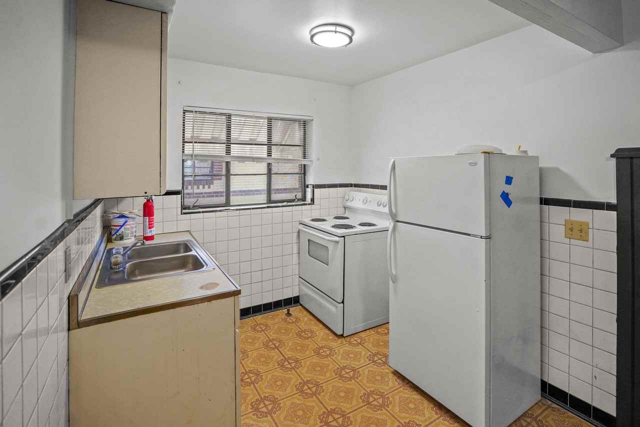 2629 Park Ave #1 - Photo 2 of 9