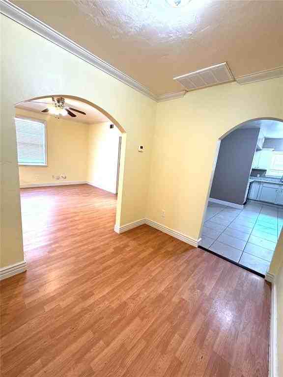2937 Pioneer St #1 - Photo 2 of 31