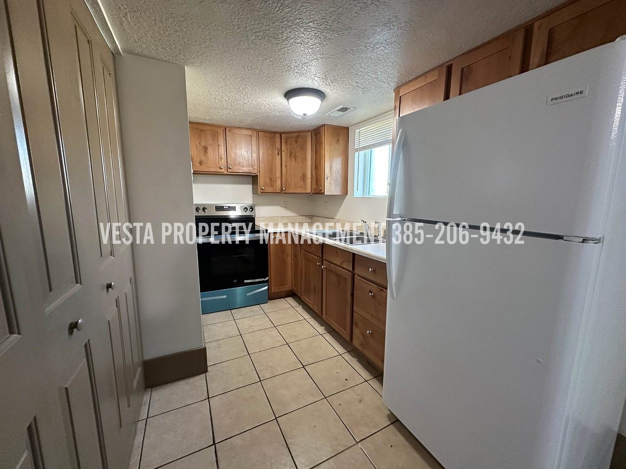 2201 Jefferson Ave #D - Photo 5 of 13