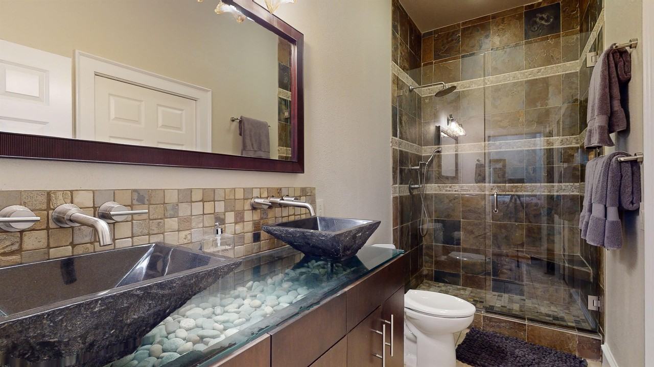 N Campbell Ave #3 - Photo 7 of 10