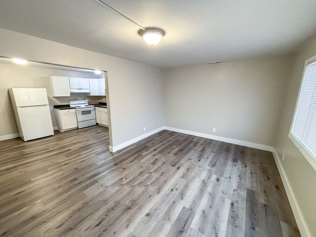 Westview Apartments - Photo 5 of 8
