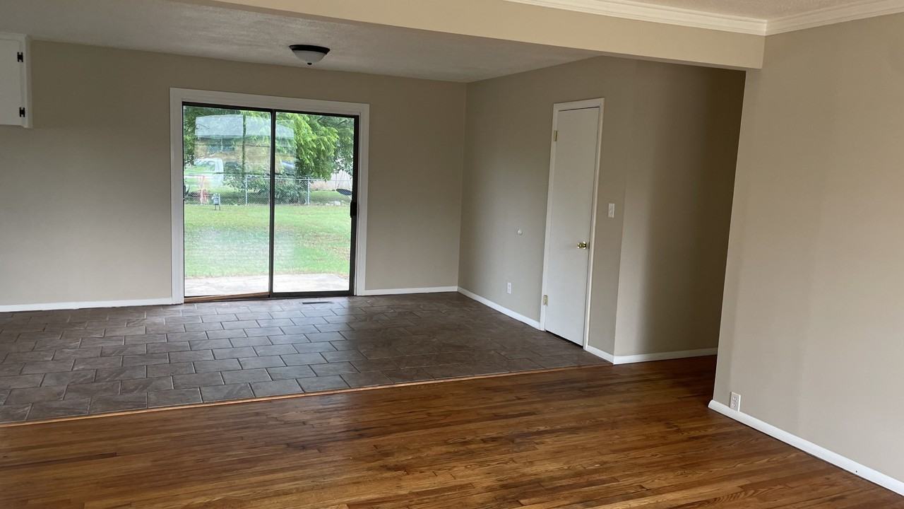 1420 S Keeler Ave - Photo 2 of 12