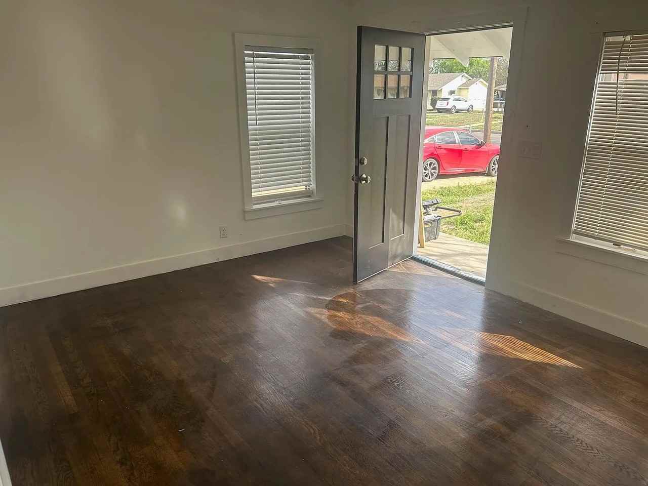 127 Motel Dr - Photo 4 of 20