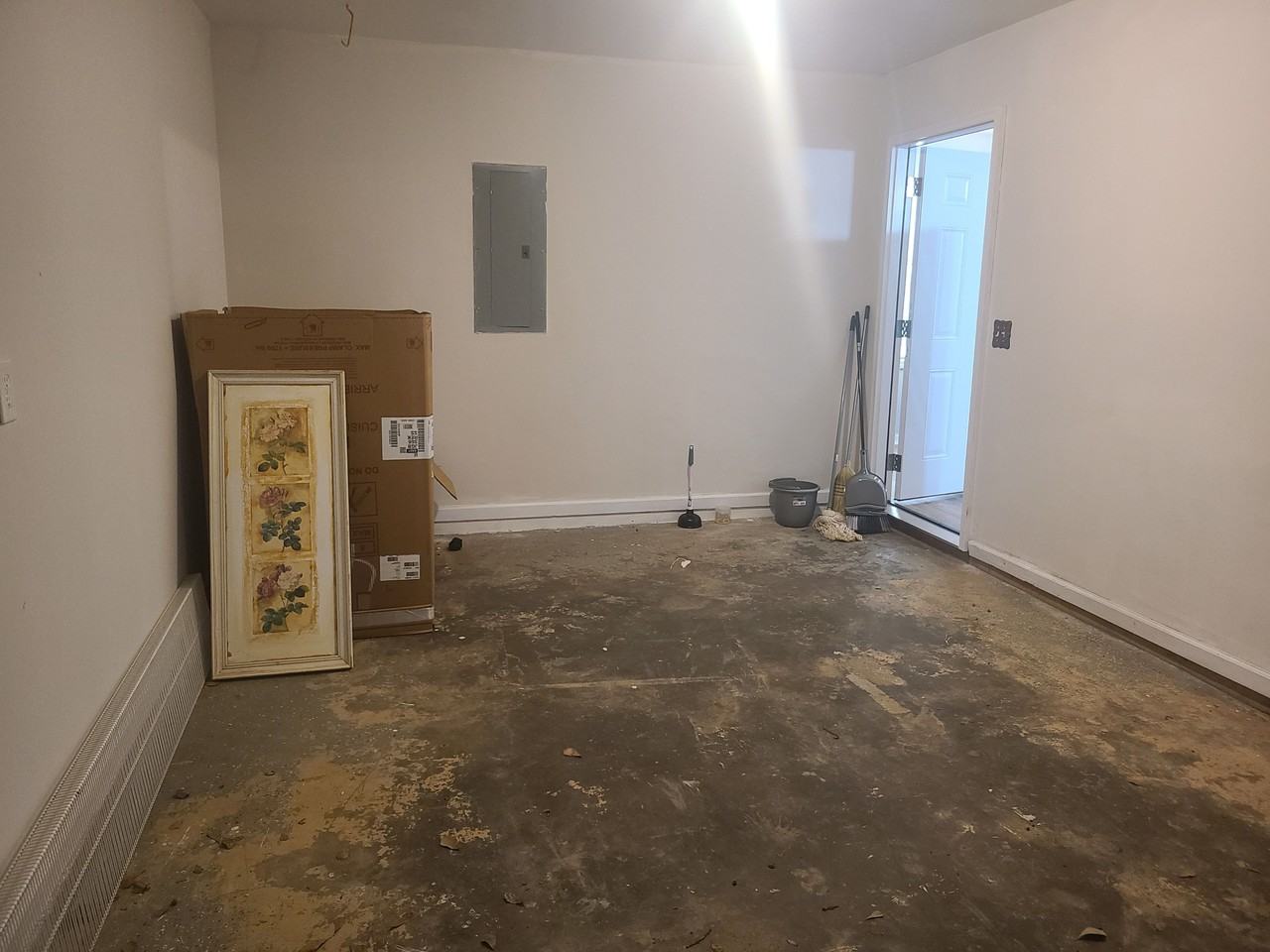 915 Navajo Trl - Photo 6 of 25