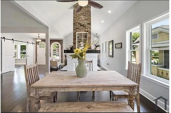 984 Dill Ave Sw - Photo 6 of 32
