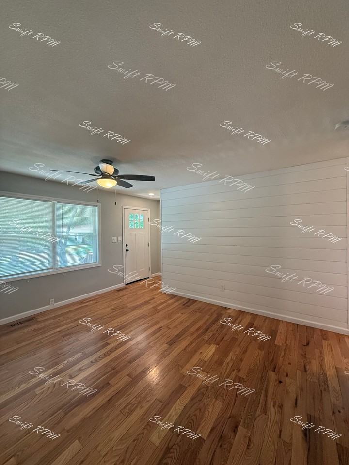 18106 E 19th St N #1 - Photo 2 of 23