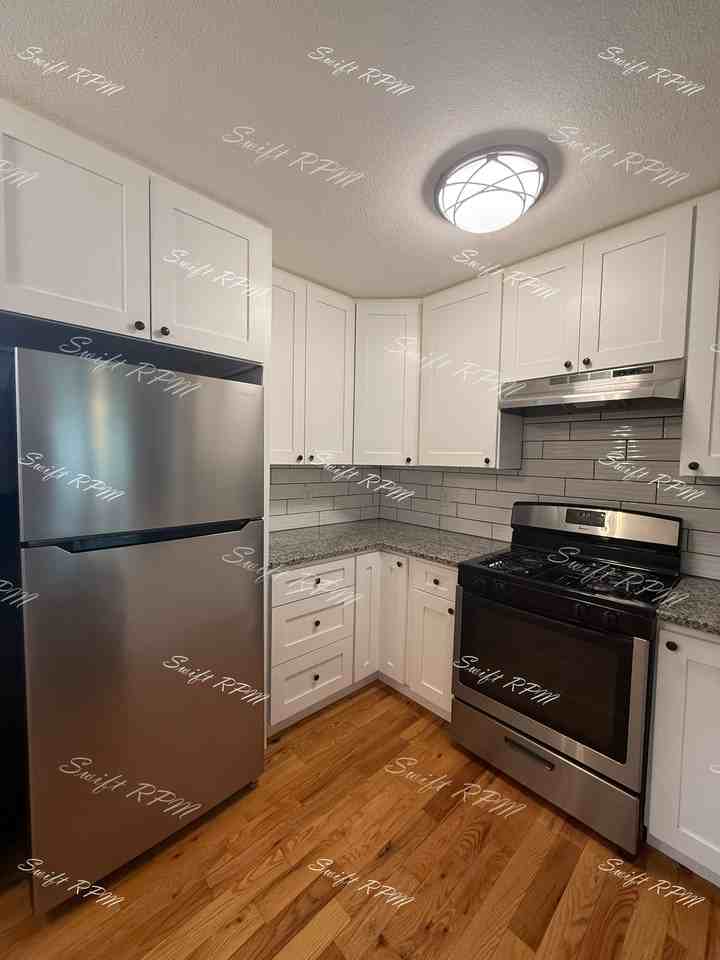 18106 E 19th St N #1 - Photo 5 of 23