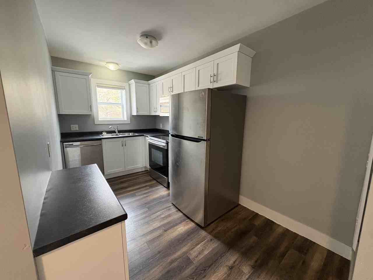 12 Mitchell St #10