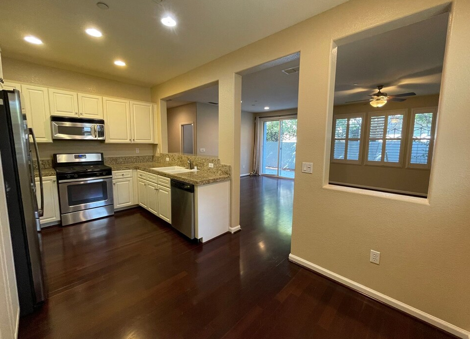 1704 Rivage Cir #1 - Photo 5 of 24