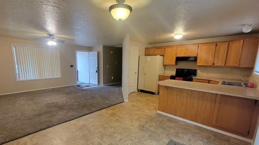 146 N Grant St #1 - Photo 7 of 29