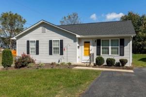 featured image of 105 Hemlock St #1