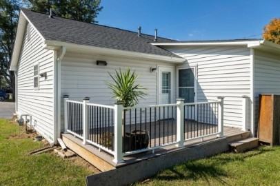 105 Hemlock St #1 - Photo 4 of 48