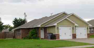 featured image of 2422 Sw A Ave