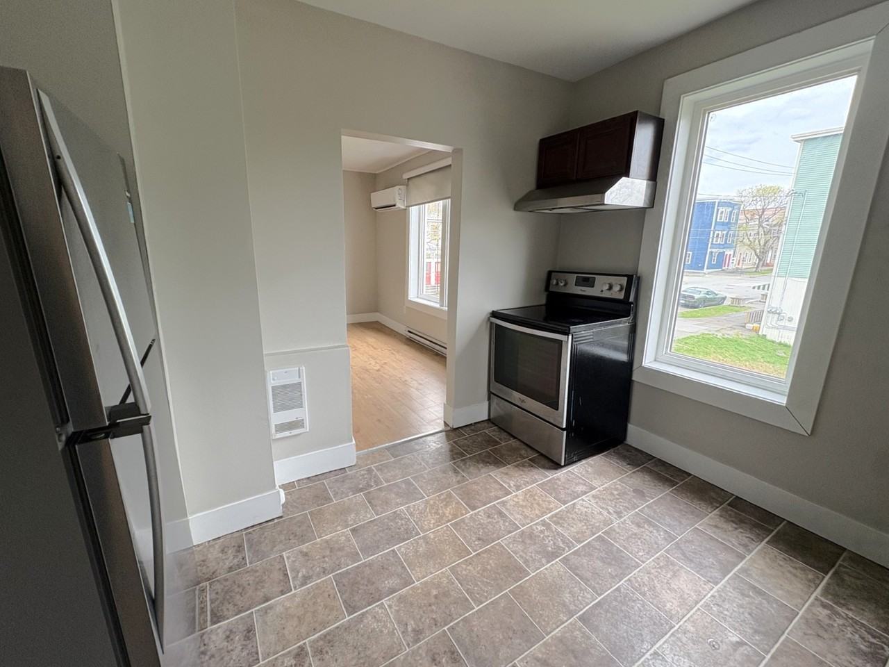 92 Victoria St #B - Photo 3 of 14