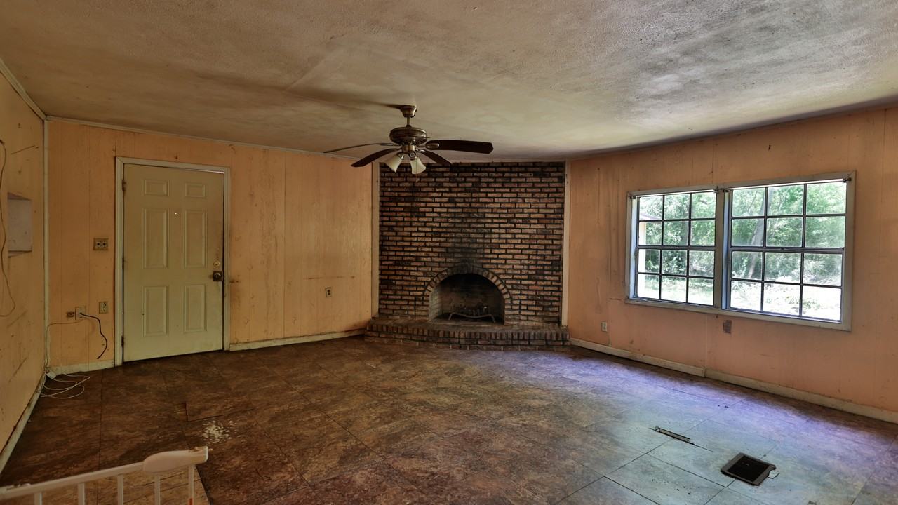 127 Barbara Ave #1 - Photo 7 of 17